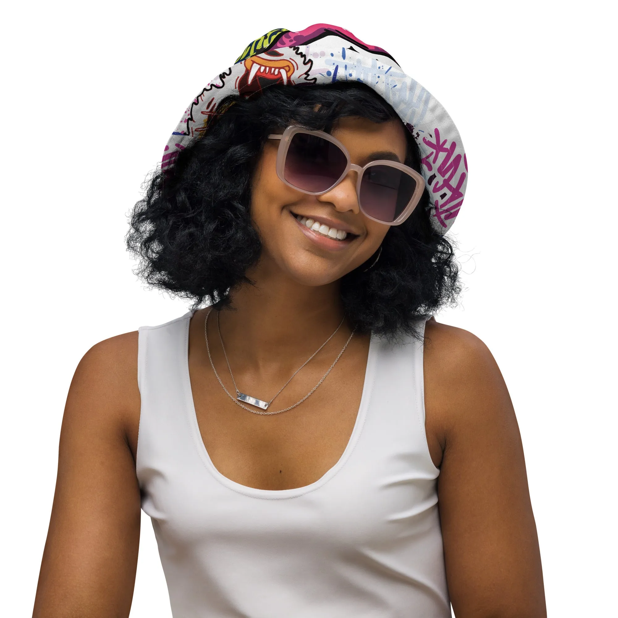 Graffiti Lips Reversible bucket hat